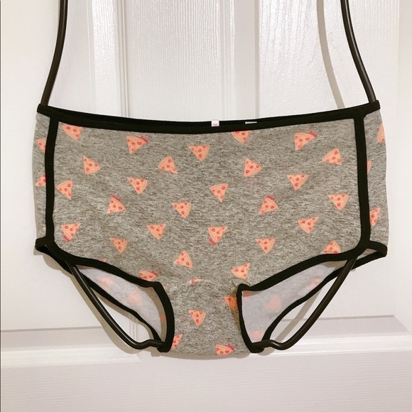4/$38 💖PINK Victoria’s Secret Panty - Picture 1 of 2